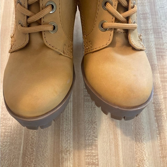 Guess boots size 5.5 - Picture 9 of 12